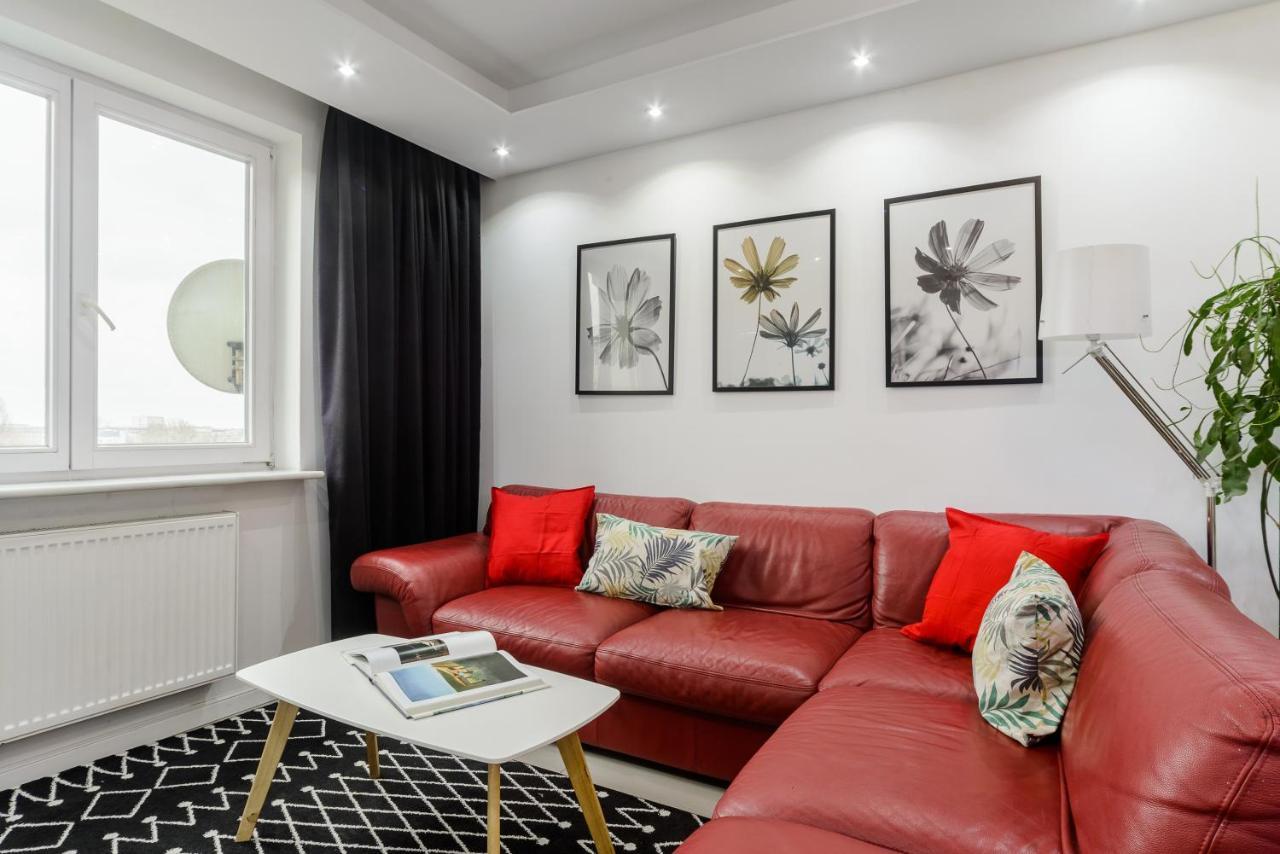 Family Apartment With A Terrace On Aleje Jerozolimskie 바르샤바 외부 사진
